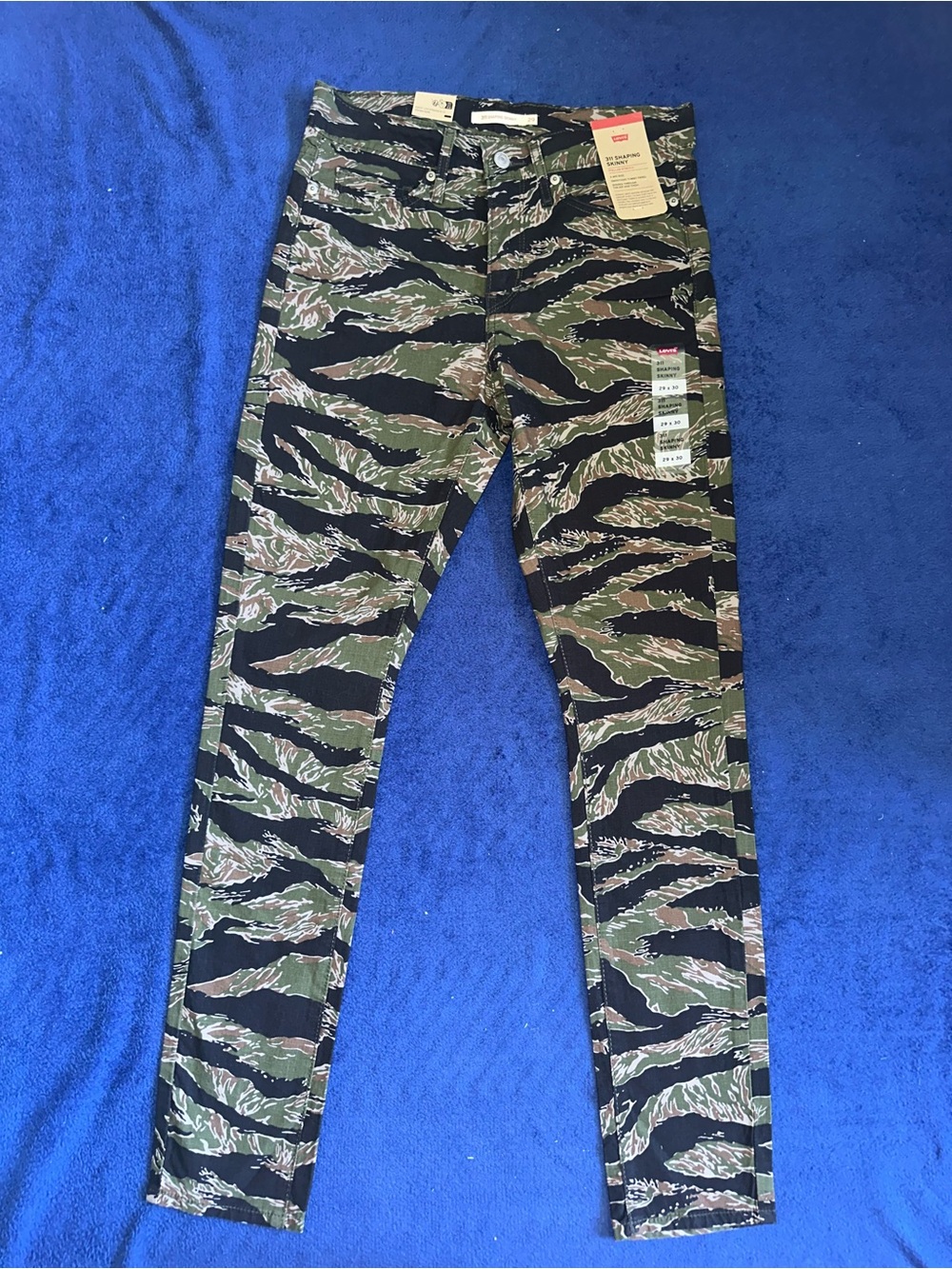 Womens Levi's 311 Shaping Skinny Jeans 29x30 Camouflage Woodland NWT